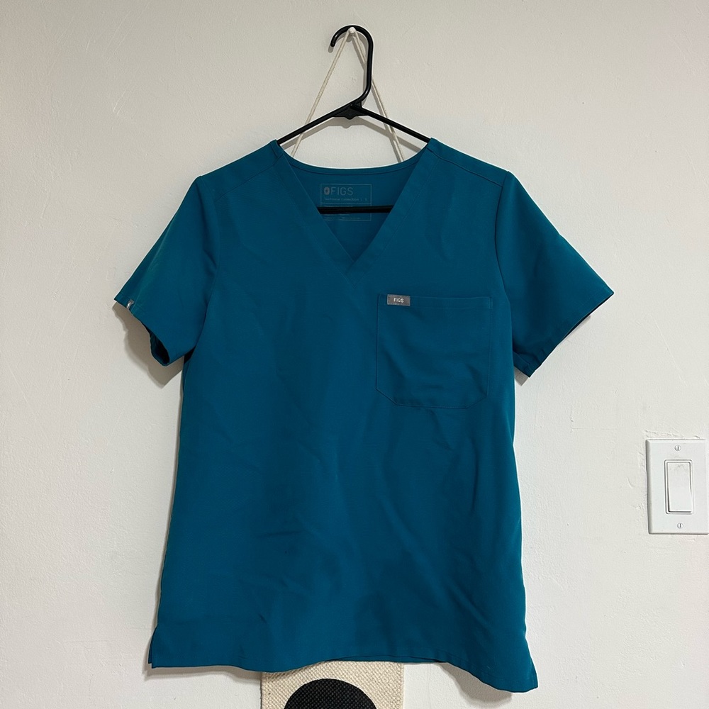 Pacific Blue FIGS Scrubs Set